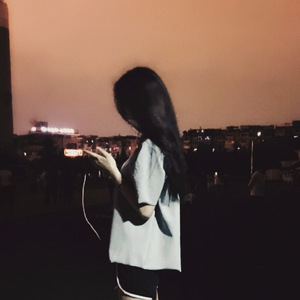 上海老熟女露脸
